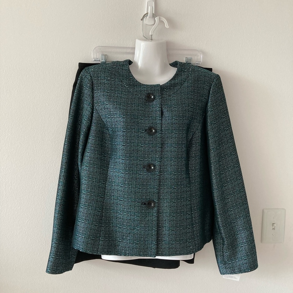 Nipon Boutique Skit Suit Size 14 2 - Piece Set Blazer and Skirt NWT